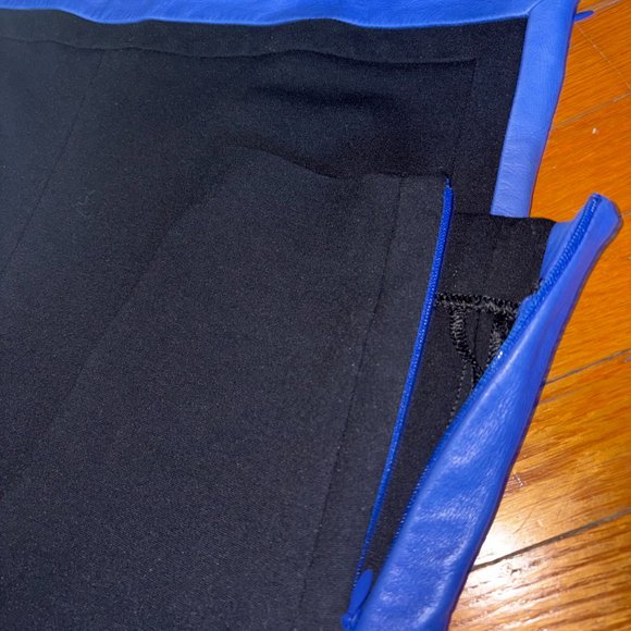 Diane Von Furstenberg Black Leggings with Blue Leather Trim Sz 12 - Picture 6 of 9